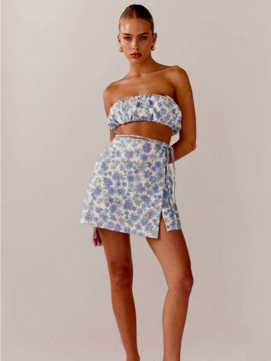 Peppermayo Wrap Floral Mini Skirt US 2 Feminine Spring Summer - Picture 3 of 10